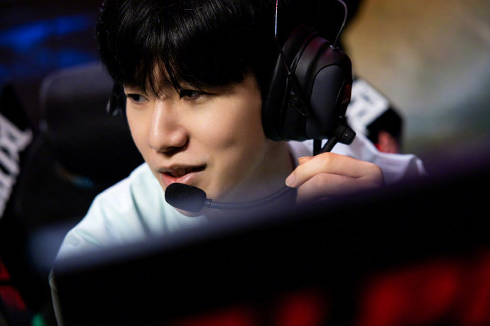 一向兼顾球 一向兼顾球