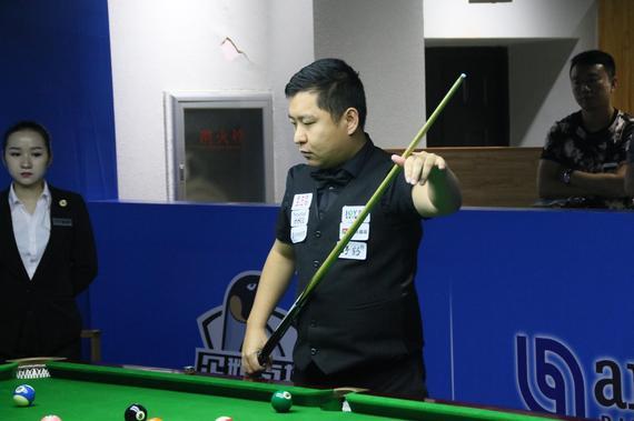 他在训练中 他在训练中