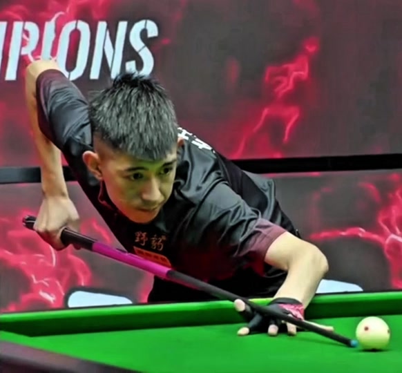 要求队员在 要求队员在